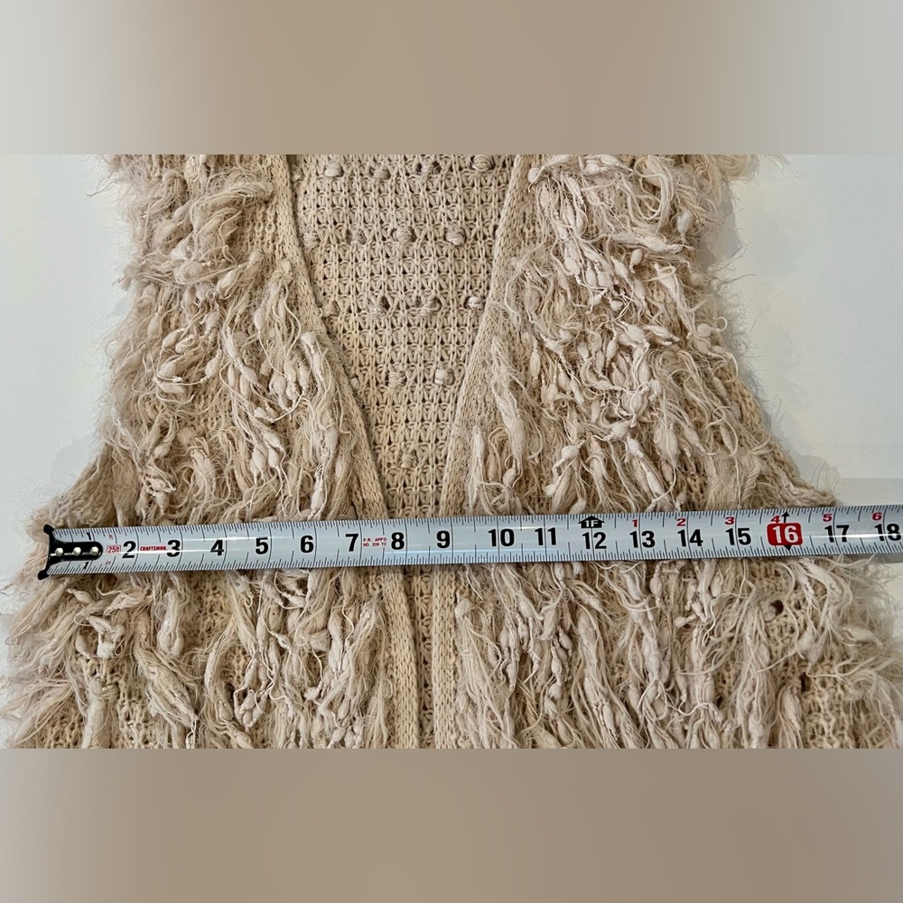 Altar’d State 70’s Style Yarn Vest Boho Cowgirl Shaggy Beige Cream Medium - Picture 8 of 13
